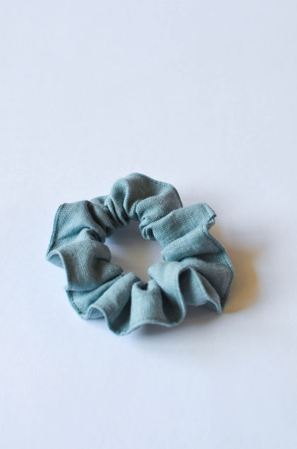 Scrunchie gumička dymovo zelená
